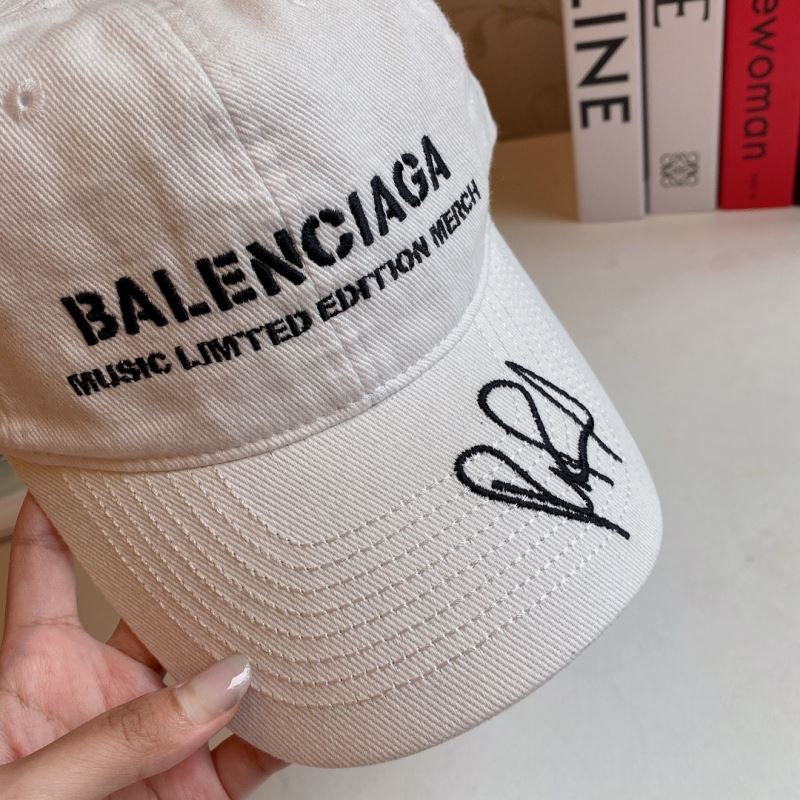 BALENCIAGA